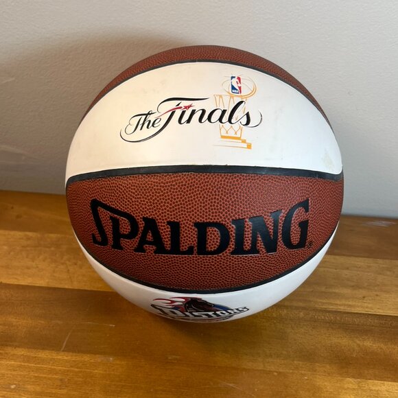 Detroit Pistons NBA Champion Basketball - Picture 2 of 3